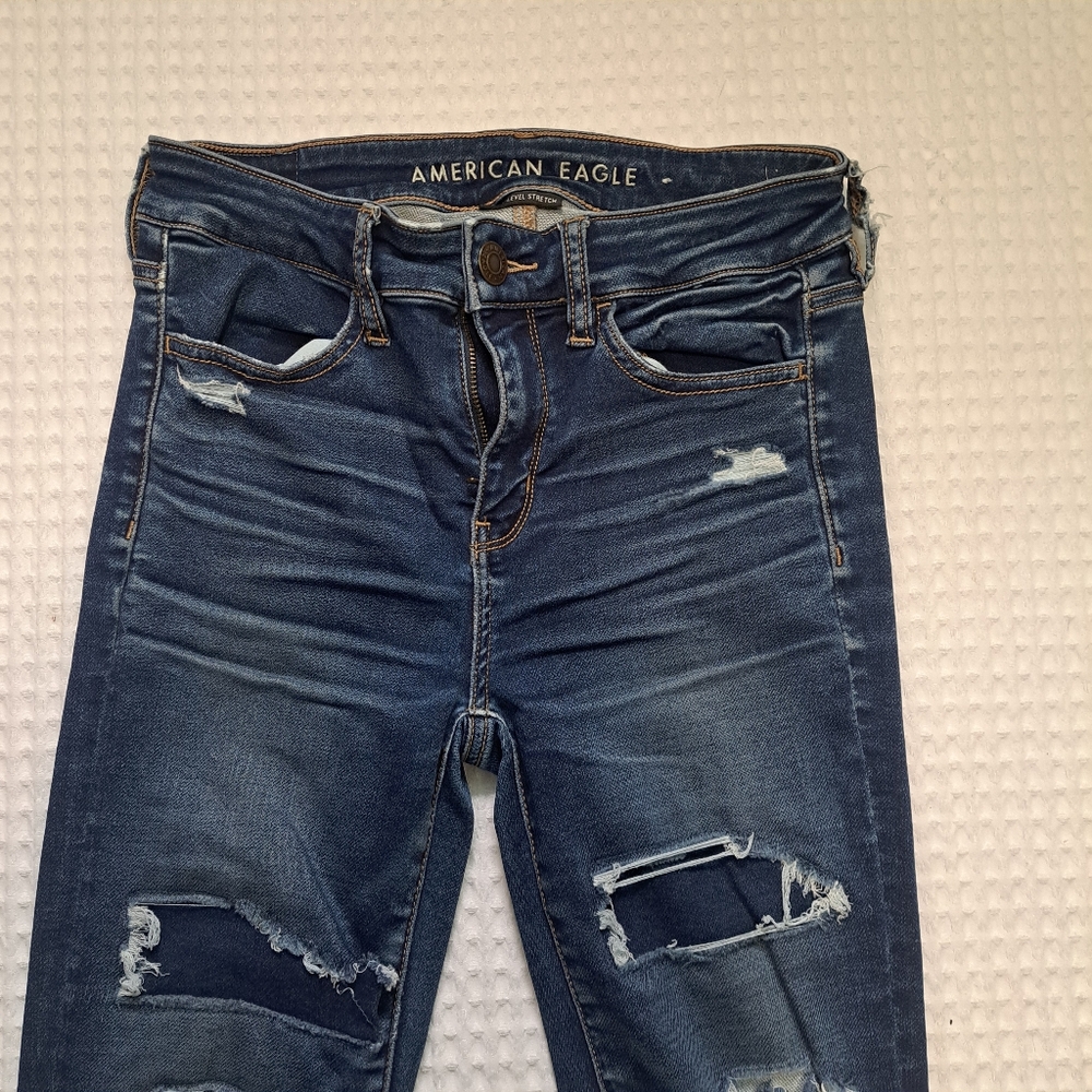 American Eagle High-Rise Jegging - Picture 2 of 8